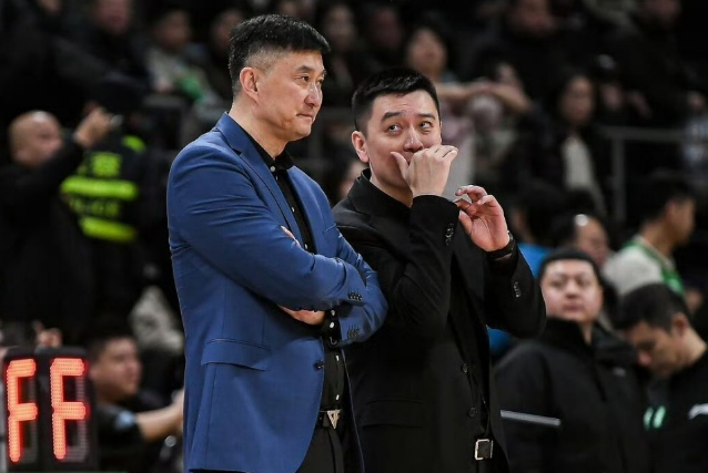 博鱼体育官方入口-杨鸣力挺杜锋:4个月前他还是全运冠军 达不到球迷预期马上喊下课